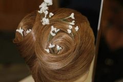 1_539612_563957436977301_923244315_n